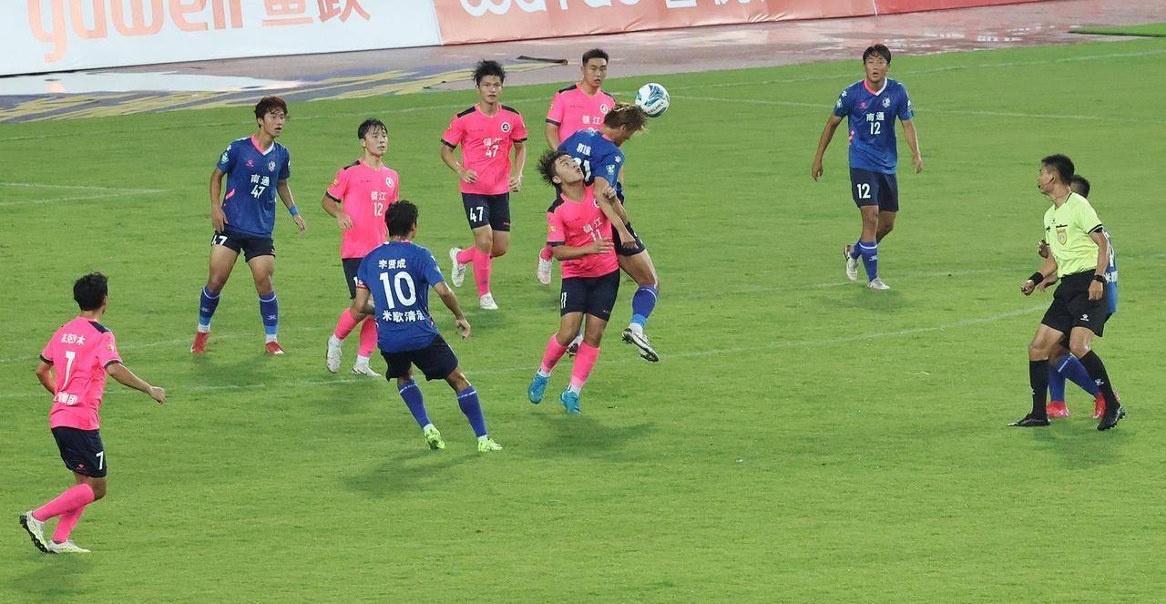 游泳总决赛焦点战:三湘迅豹队淘汰对手塞外巨龙队,外线火力全开。观赏性拉满的简单介绍 游泳总决赛焦点战:三湘迅豹队淘汰对手塞外巨龙队,外线火力全开。观赏性拉满的简单介绍